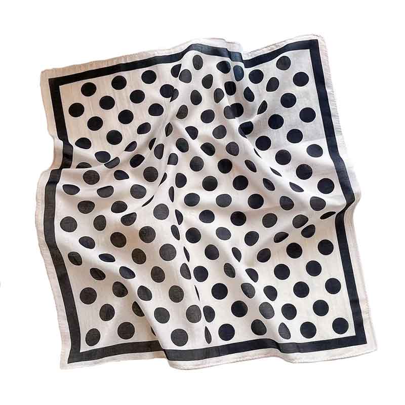 Foulard à pois