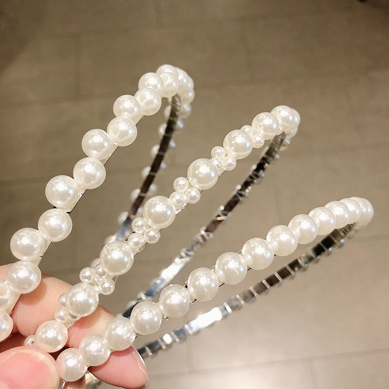 Serre tête Rangée de perles décalée