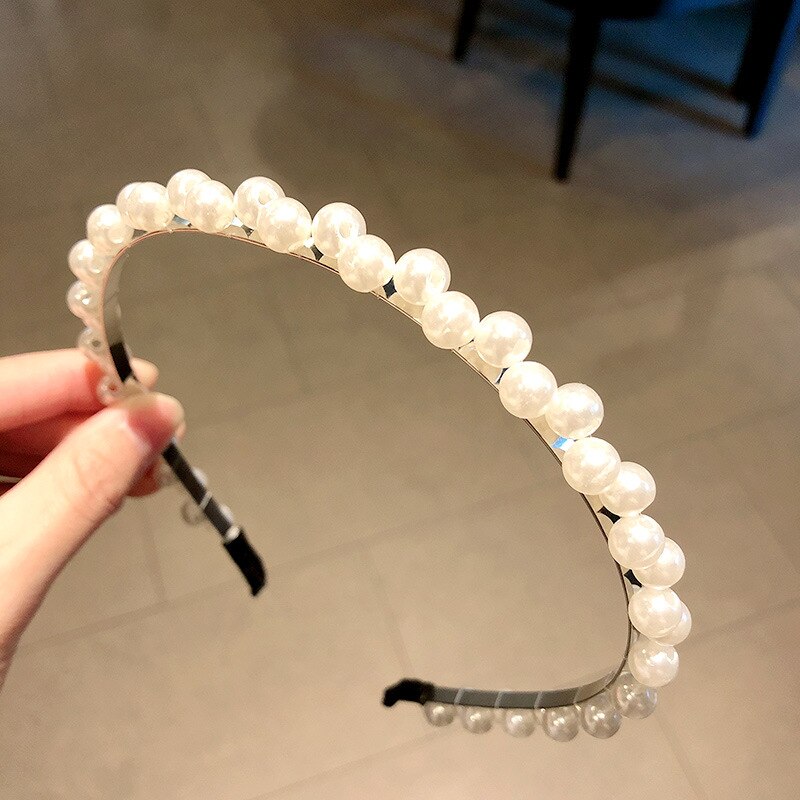 Serre tête Rangée de perles décalée