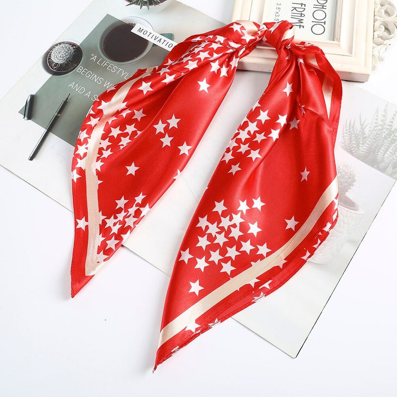 foulard cheveux etoiles rouges